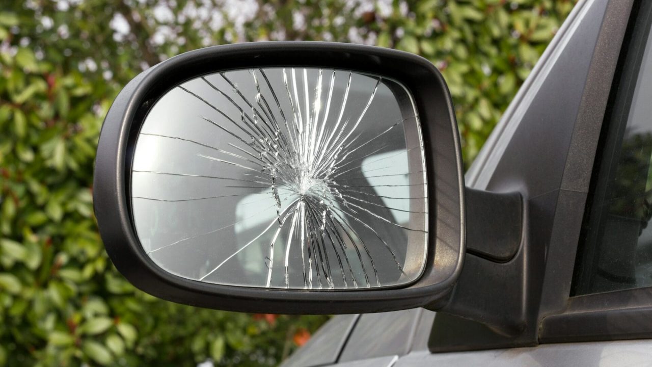 damaged-rearview-mirror